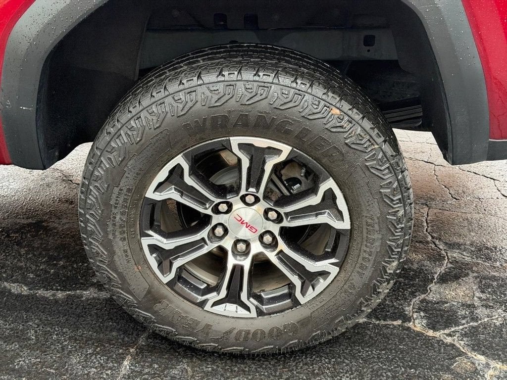 2024 GMC Canyon AT4