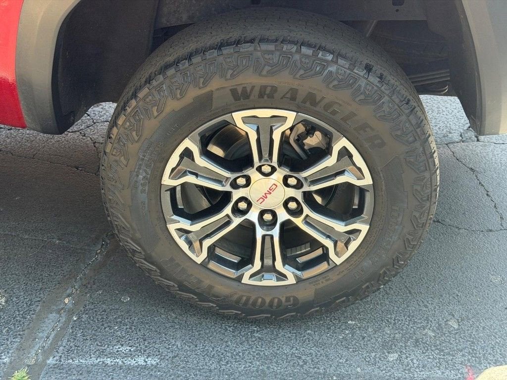 2023 GMC Canyon AT4