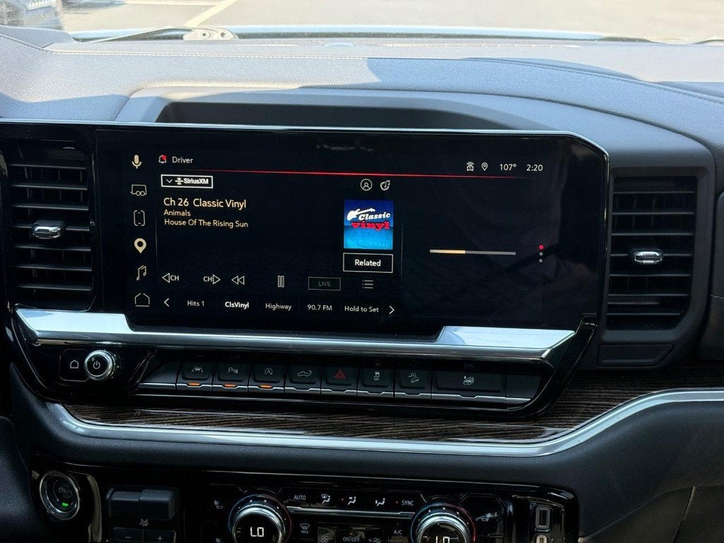 2025 GMC Sierra 1500 Elevation