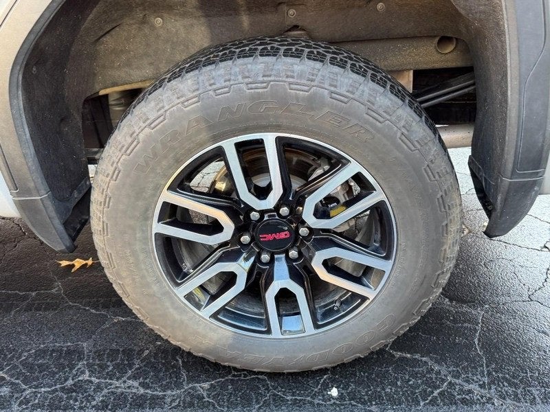 2025 GMC Sierra 1500 AT4