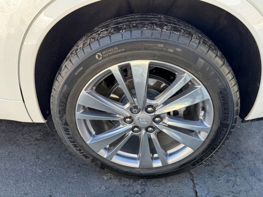 2023 Cadillac XT6 Premium Luxury