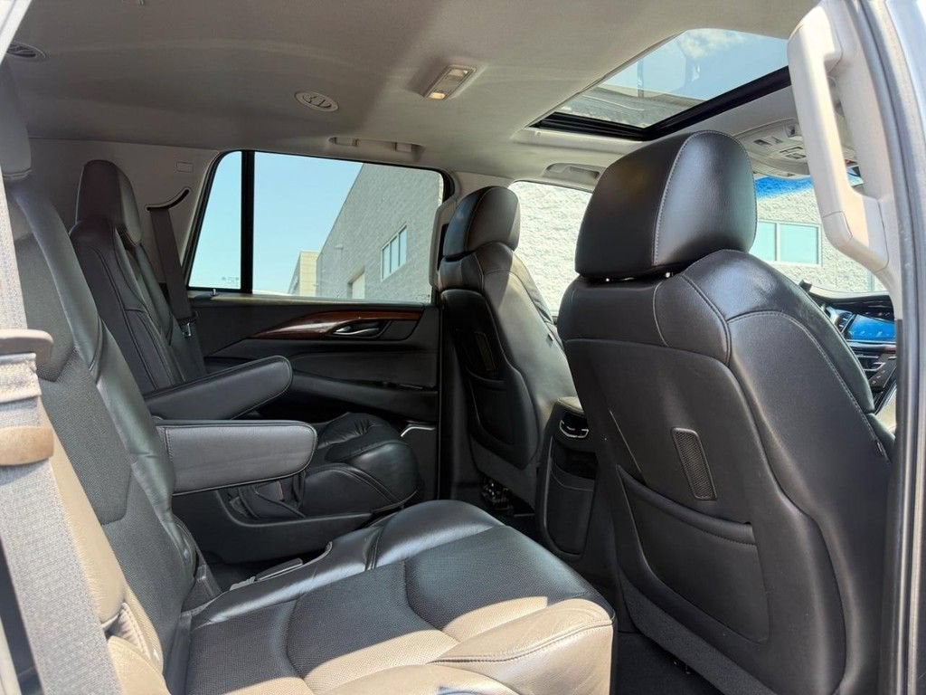 2019 Cadillac Escalade Luxury