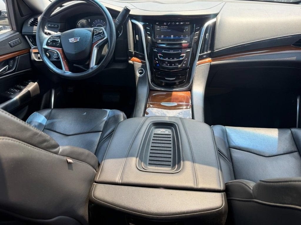 2019 Cadillac Escalade Luxury