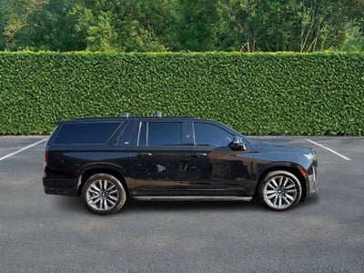 2022 Cadillac Escalade ESV Sport