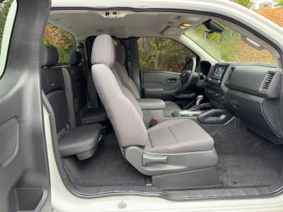 2022 Nissan Frontier S