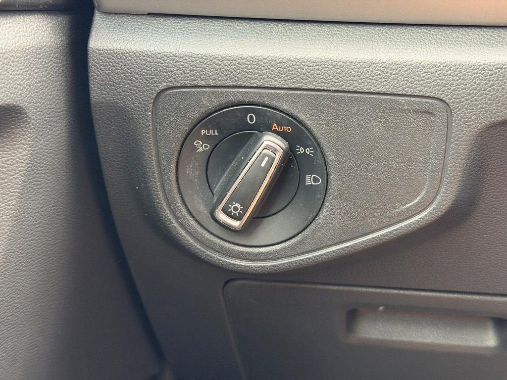 2022 Volkswagen Atlas 2.0T SE w/Technology