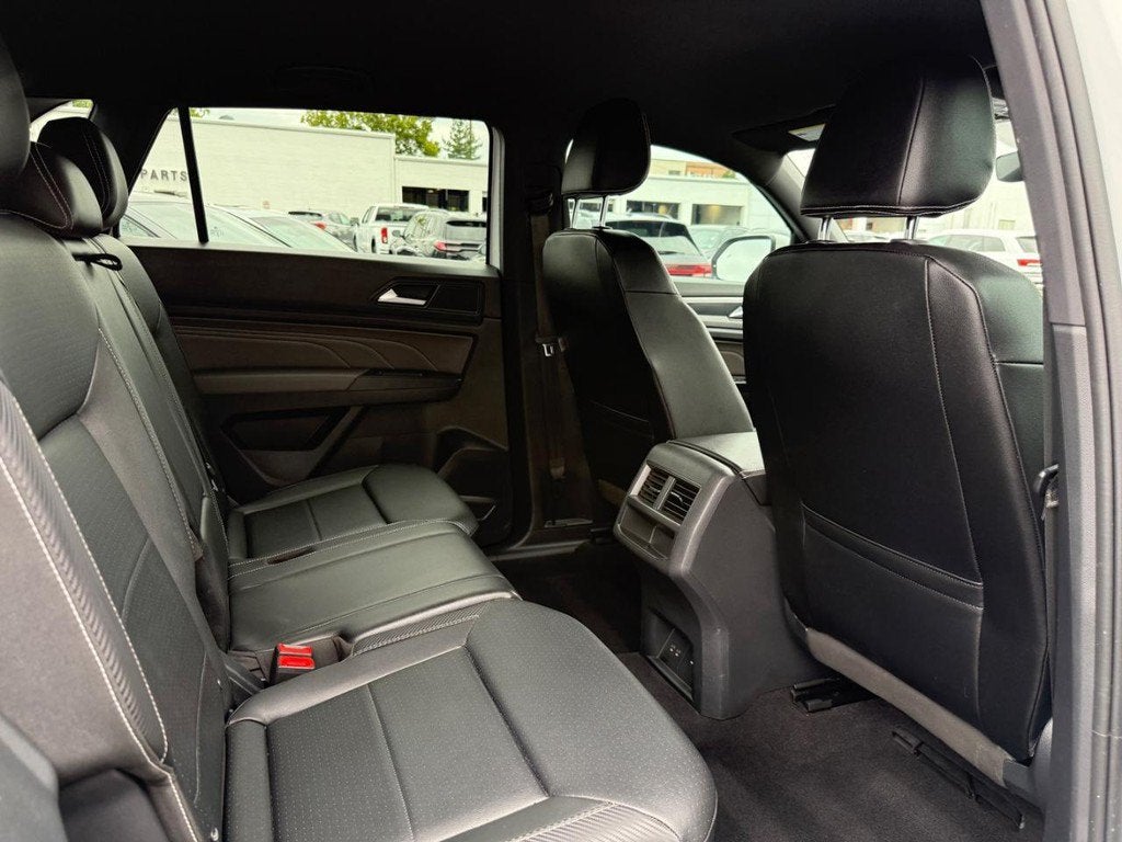 2021 Volkswagen Atlas Cross Sport 3.6L V6 SE w/Technology R-Line