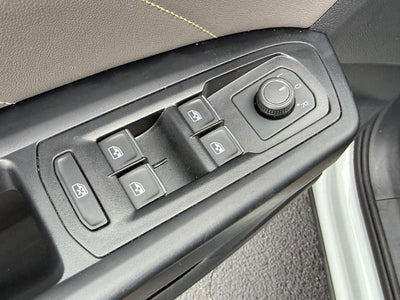 2021 Volkswagen Atlas Cross Sport 3.6L V6 SE w/Technology R-Line