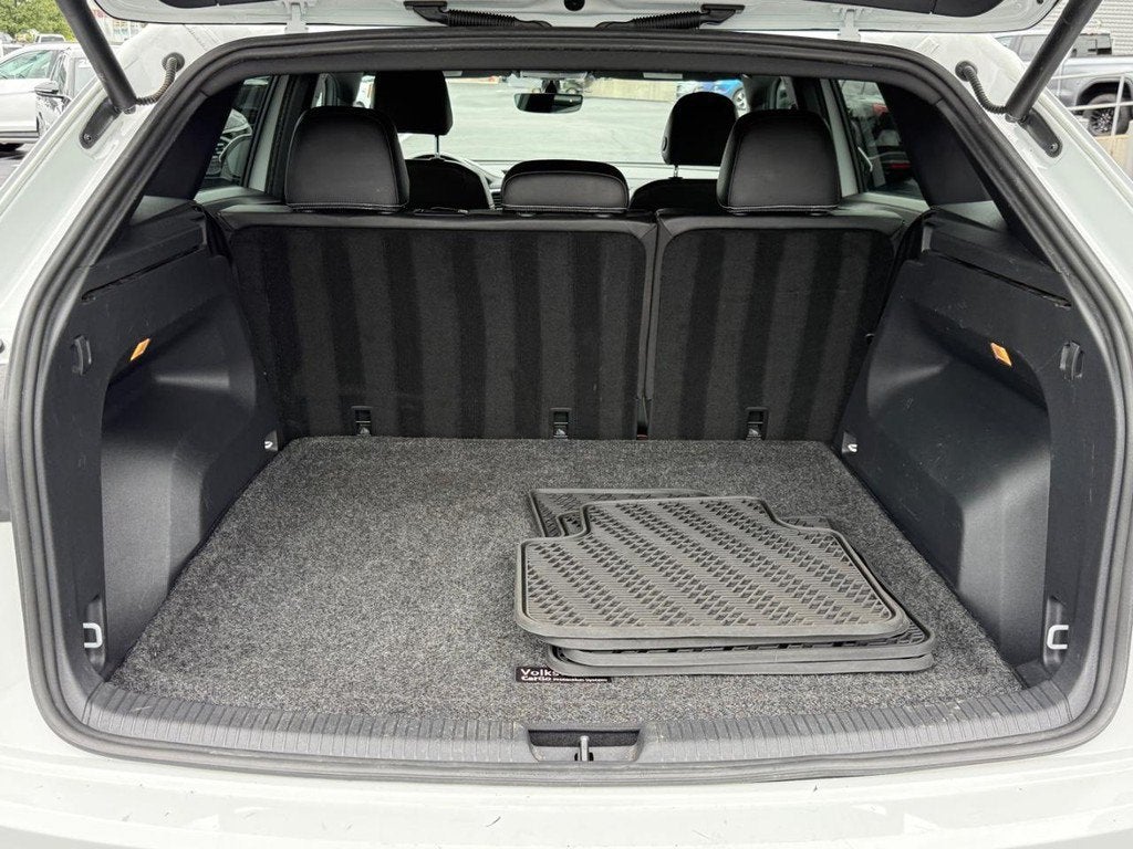 2021 Volkswagen Atlas Cross Sport 3.6L V6 SE w/Technology R-Line