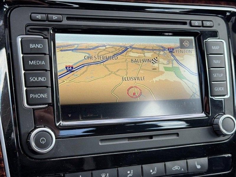 2013 Volkswagen Passat SEL