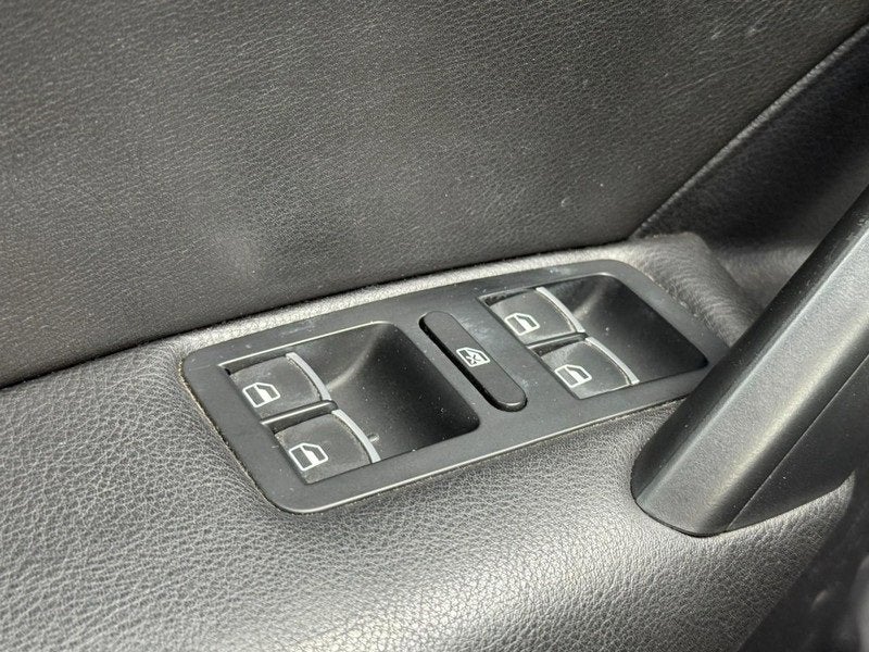 2013 Volkswagen Passat SEL