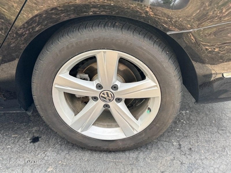 2013 Volkswagen Passat SEL