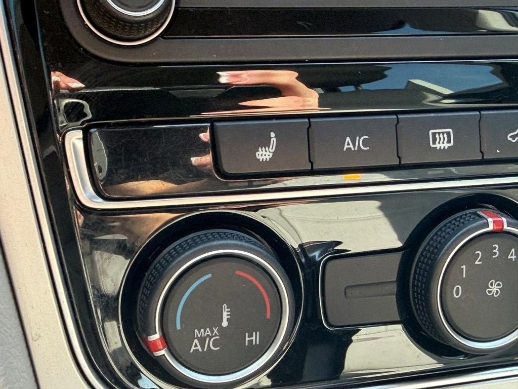 2019 Volkswagen Passat 2.0T Wolfsburg Edition
