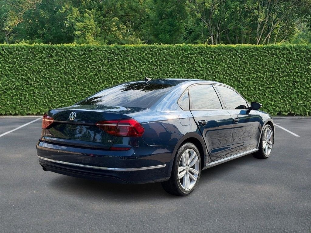 2019 Volkswagen Passat 2.0T Wolfsburg Edition