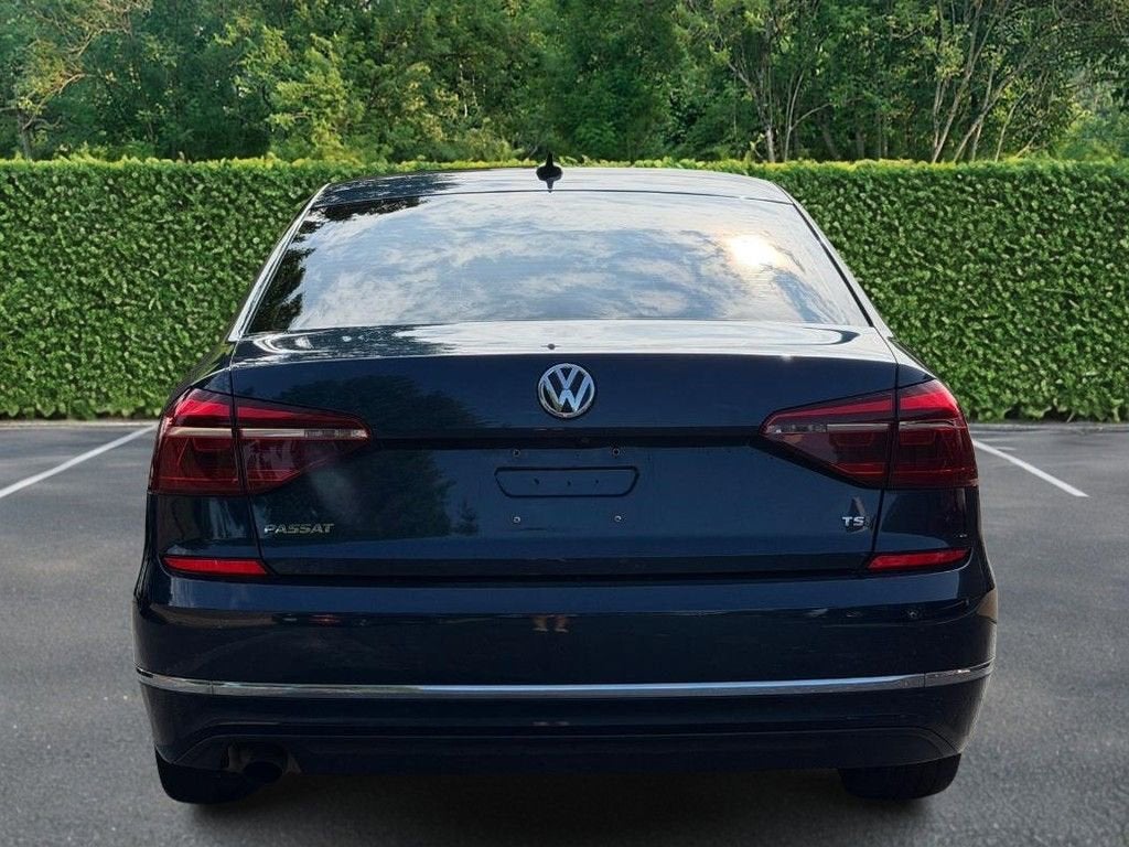 2019 Volkswagen Passat 2.0T Wolfsburg Edition