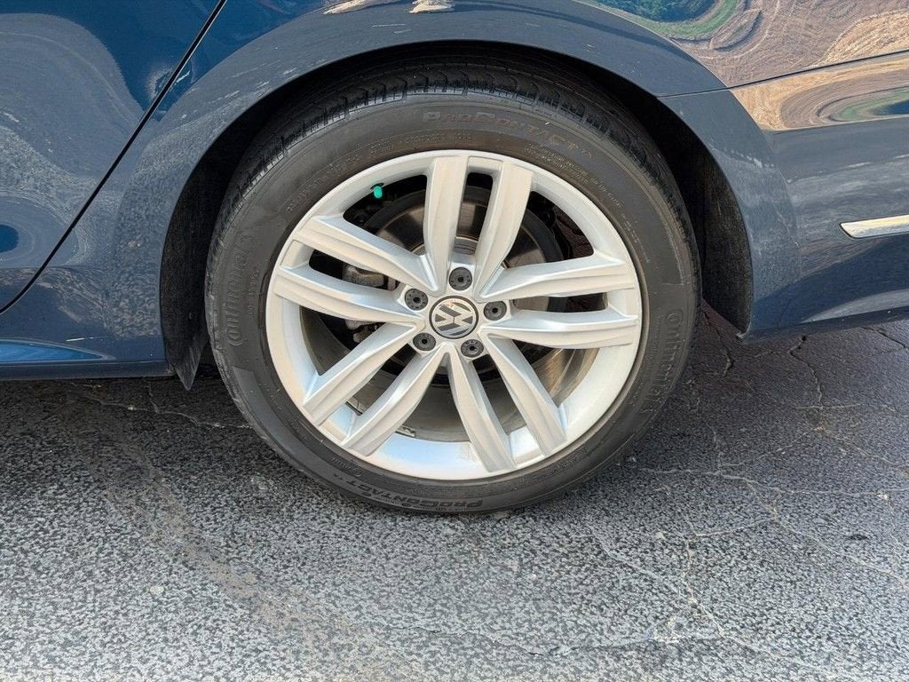 2019 Volkswagen Passat 2.0T Wolfsburg Edition