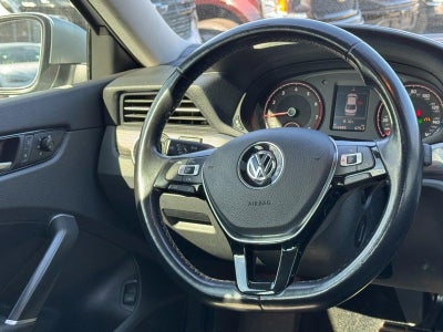 2020 Volkswagen Passat 2.0T R-Line