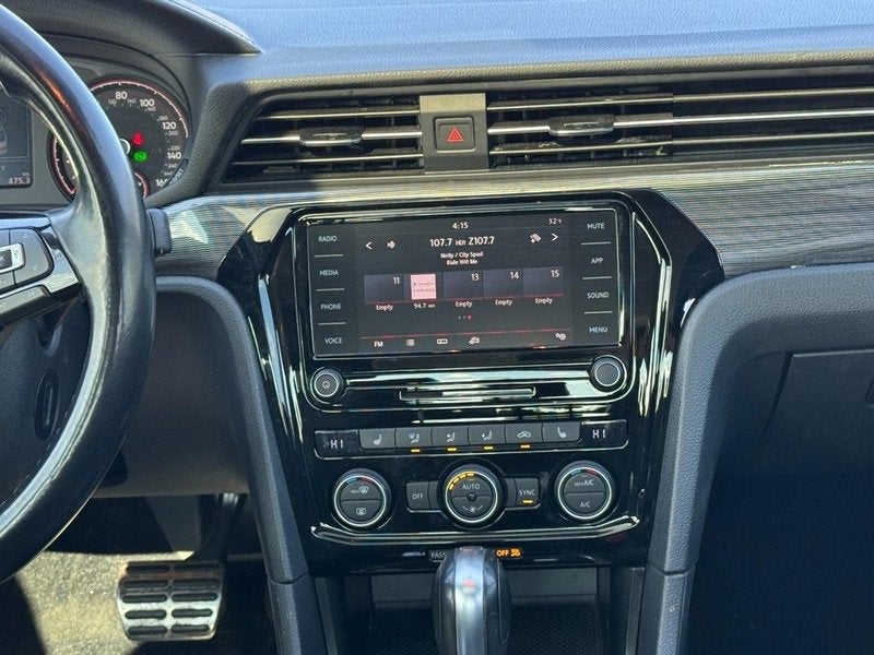 2020 Volkswagen Passat 2.0T R-Line