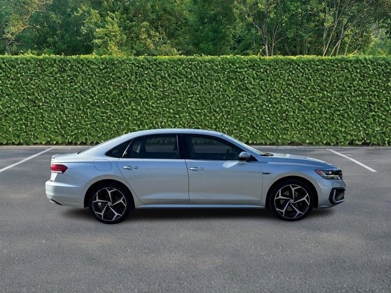 2020 Volkswagen Passat 2.0T R-Line