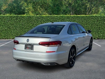 2020 Volkswagen Passat 2.0T R-Line