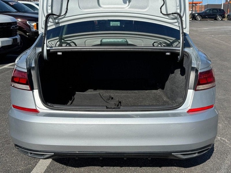 2020 Volkswagen Passat 2.0T R-Line