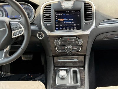 2021 Chrysler 300 Touring L
