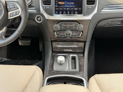 2021 Chrysler 300 Touring L
