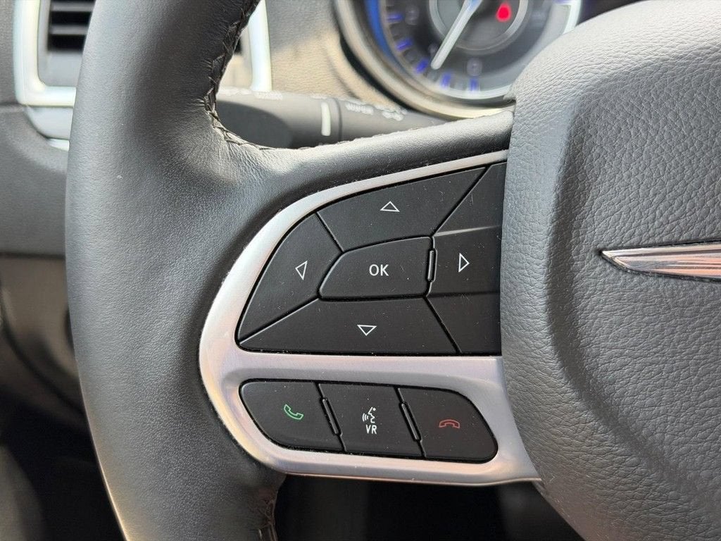 2021 Chrysler 300 Touring L