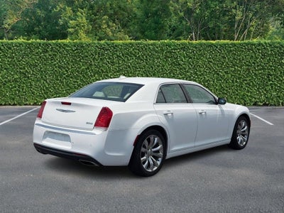 2021 Chrysler 300 Touring L