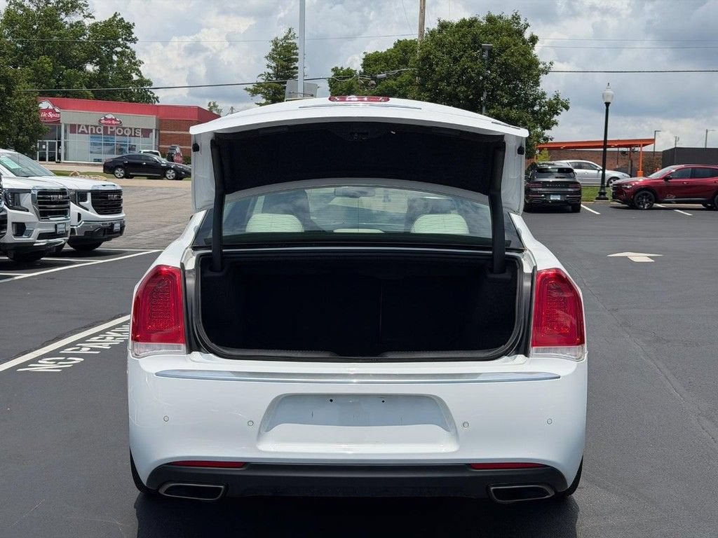 2021 Chrysler 300 Touring L