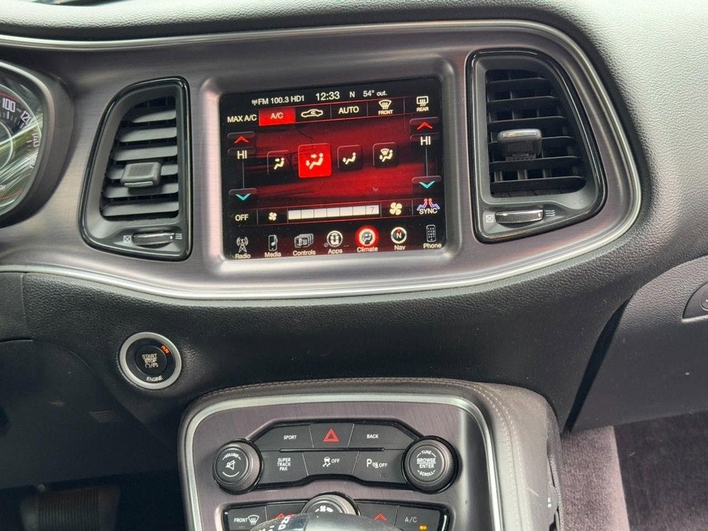 2016 Dodge Challenger SXT