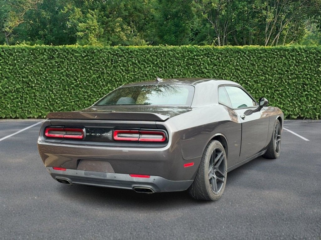 2016 Dodge Challenger SXT