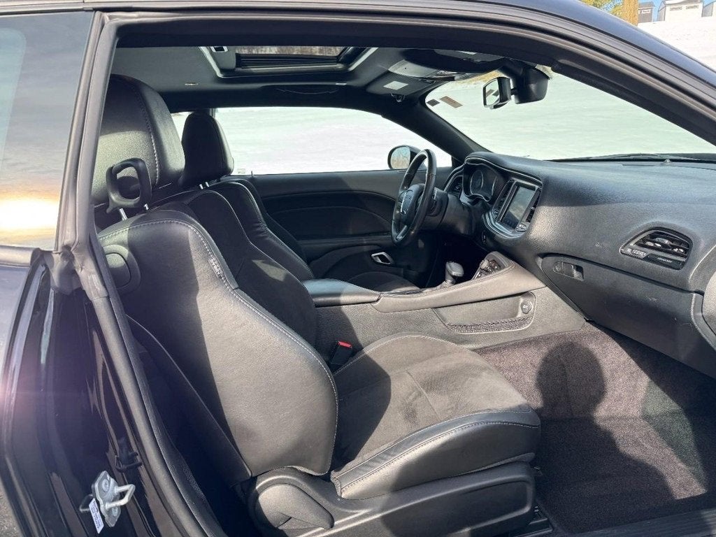 2018 Dodge Challenger 392 Hemi Scat Pack Shaker