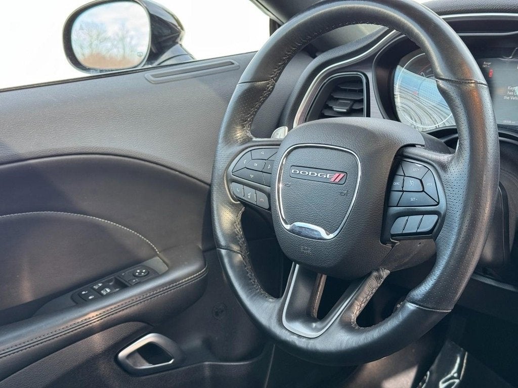 2018 Dodge Challenger 392 Hemi Scat Pack Shaker