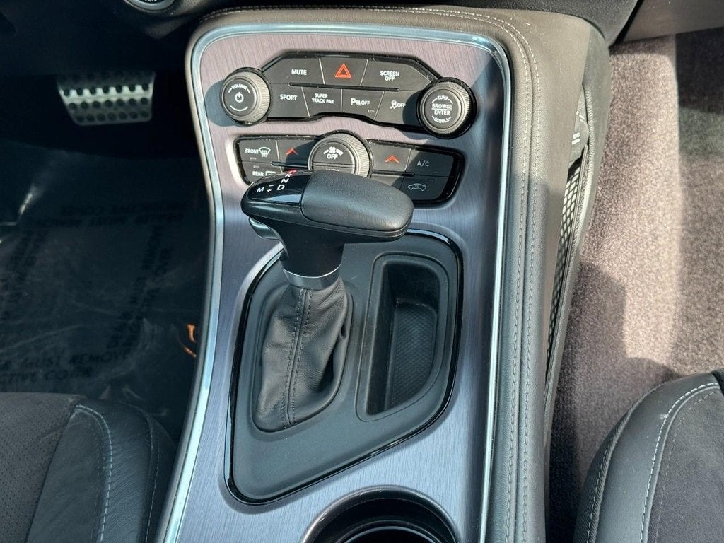 2018 Dodge Challenger 392 Hemi Scat Pack Shaker