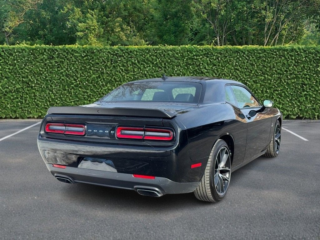 2018 Dodge Challenger 392 Hemi Scat Pack Shaker