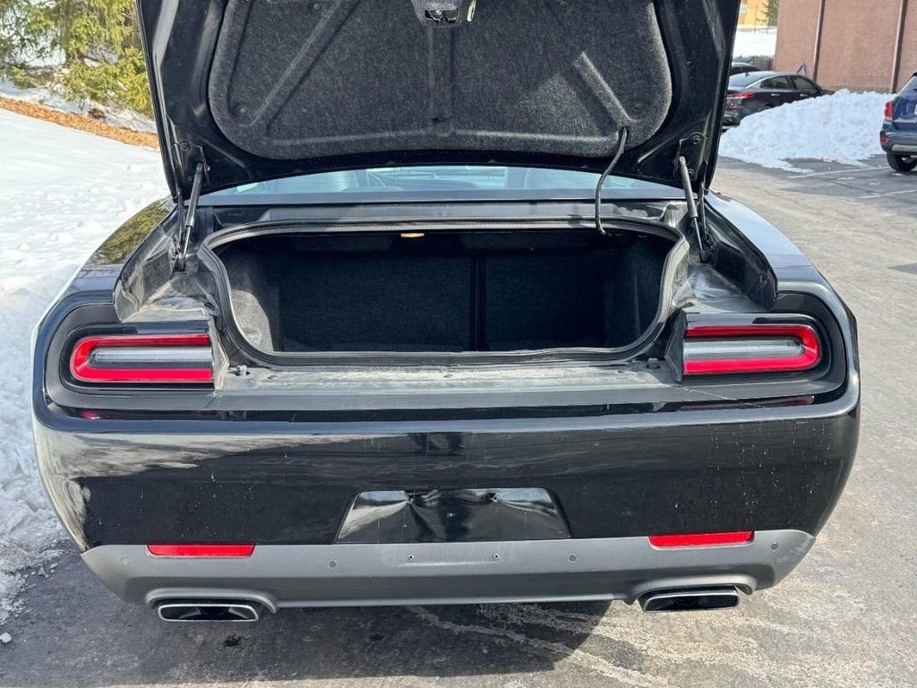 2018 Dodge Challenger 392 Hemi Scat Pack Shaker