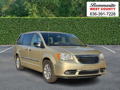 2012 Chrysler Town & Country Touring-L