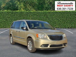 2012 Chrysler Town &amp; Country Touring-L