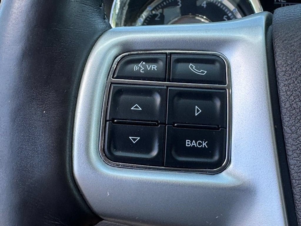2015 Chrysler Town & Country Touring-L