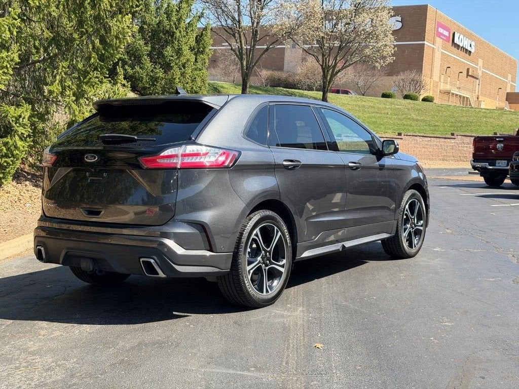 2020 Ford Edge ST
