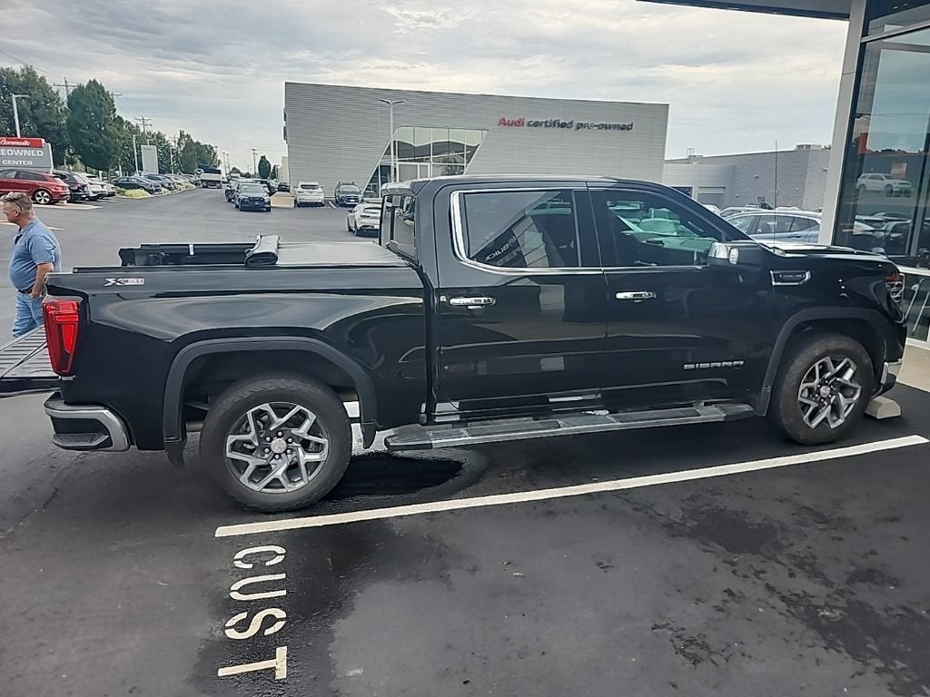2025 GMC Sierra 1500 SLT