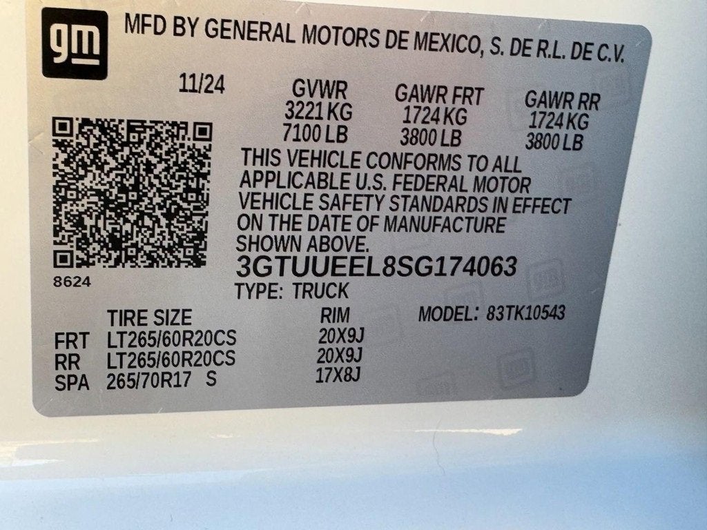 2025 GMC Sierra 1500 AT4