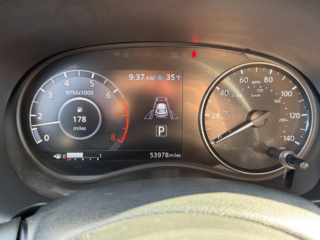 2023 Nissan Kicks SV