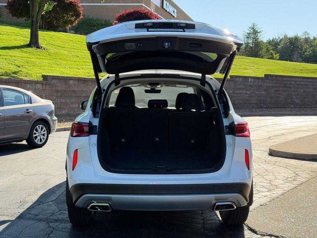 2025 INFINITI QX50 PURE
