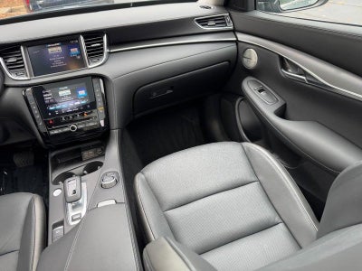 2025 INFINITI QX50 LUXE