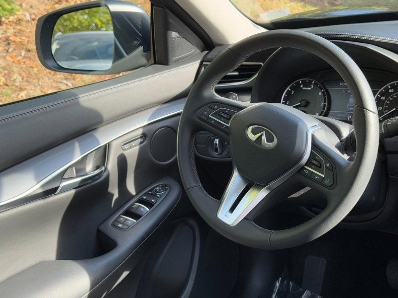 2025 INFINITI QX50 LUXE