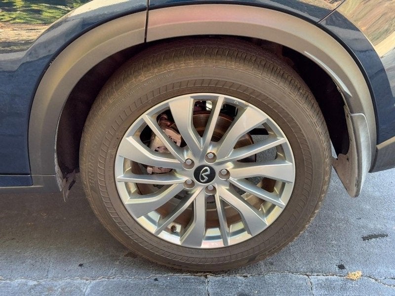 2025 INFINITI QX50 LUXE