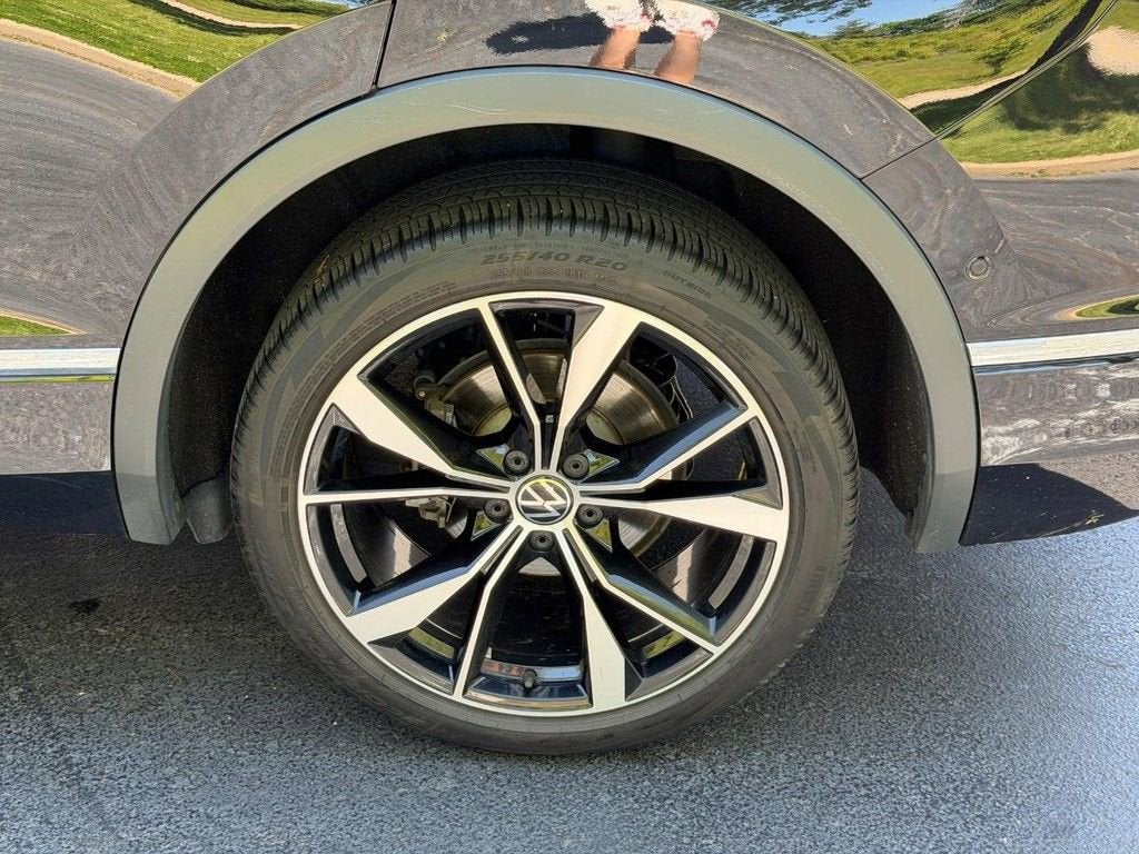 2024 Volkswagen Tiguan SEL R-Line