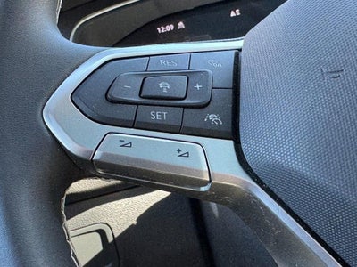 2023 Volkswagen Tiguan SE